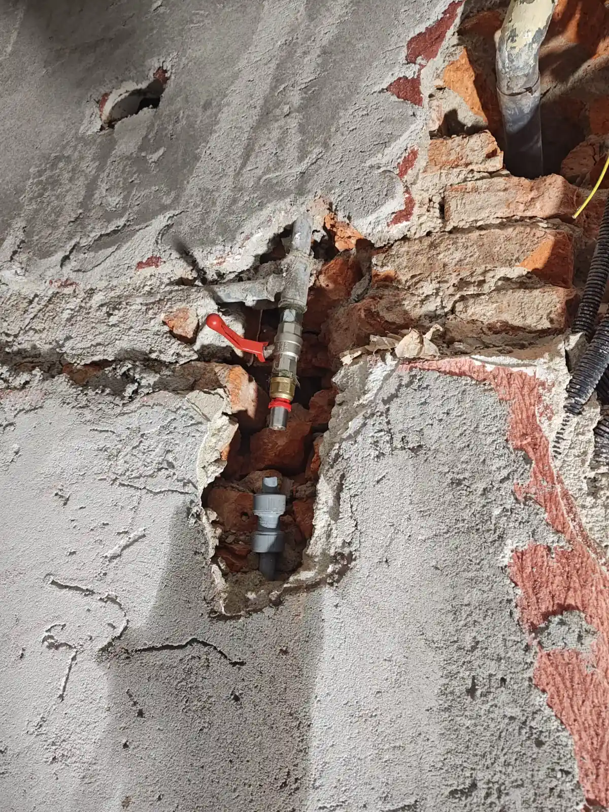 Lavoro idraulico Milano - Installazione rubinetteria
